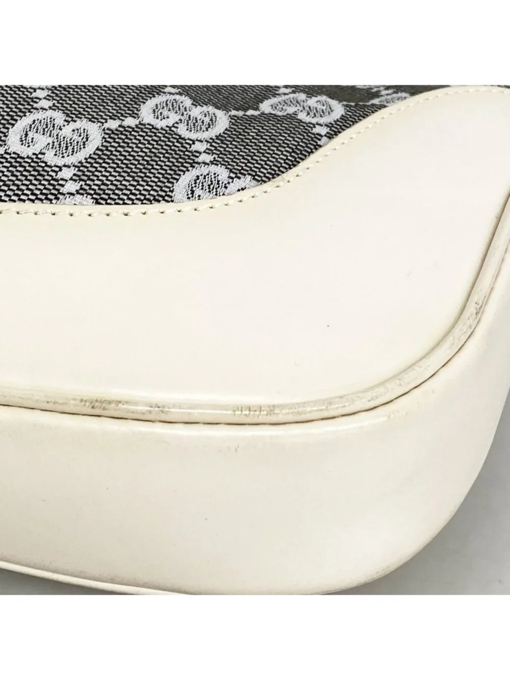 Gucci Shoulder Bag GG Canvas Jackie Ivory Gray Silver